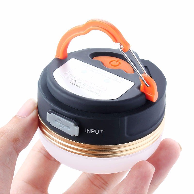 Kompakte LED Camping Lampe mit Akku und USB Aufladung für Outdoor-Abenteuer