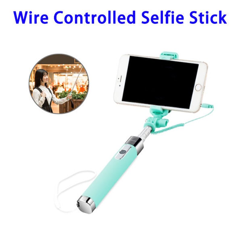 Ausziehbarer Selfie Stick mit integriertem Spiegel für das perfekte Foto
